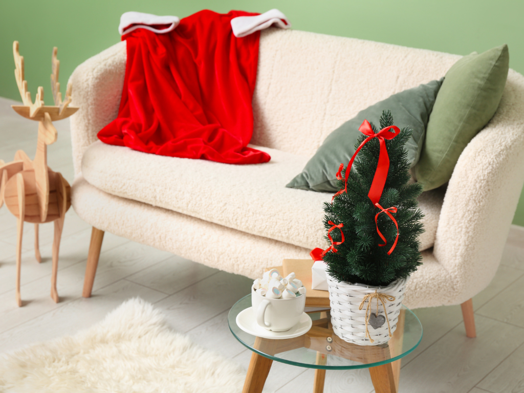 When does renting festive decoration make sense?